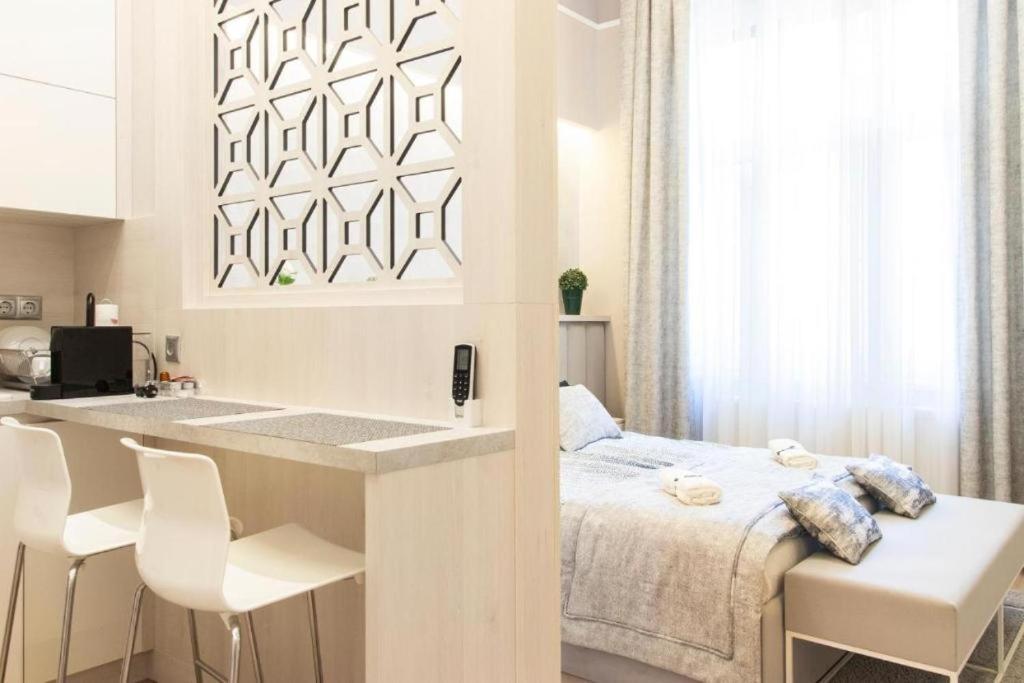 Revay 20 Suites By Corall Budapest Exterior foto