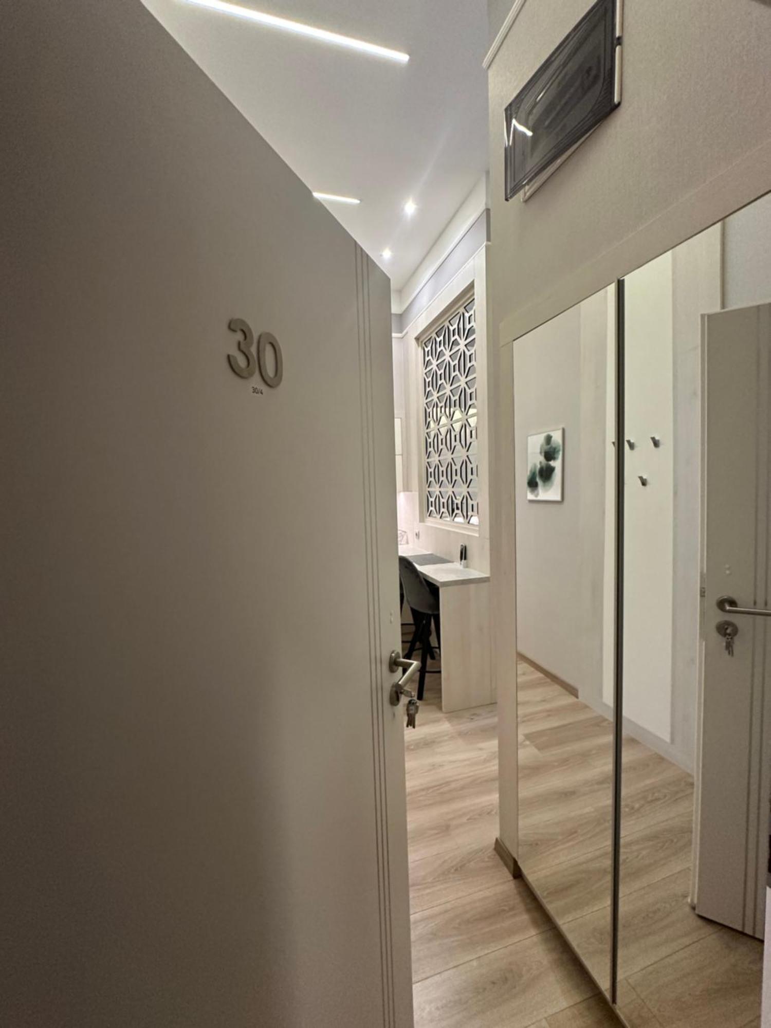 Revay 20 Suites By Corall Budapest Exterior foto