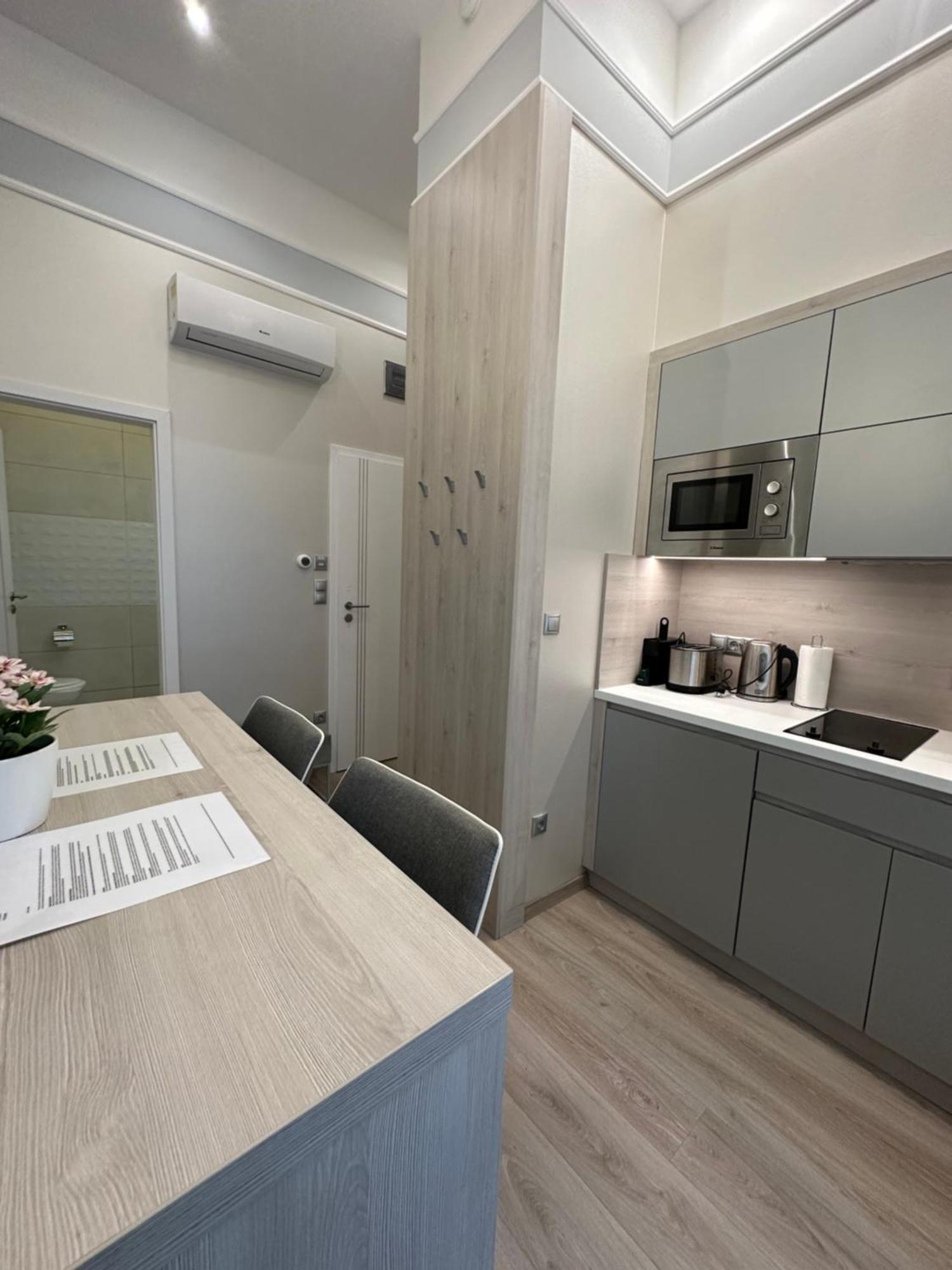 Revay 20 Suites By Corall Budapest Exterior foto